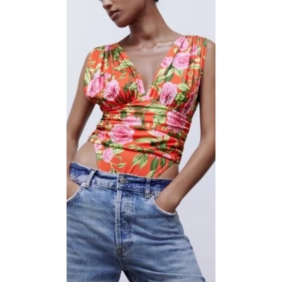 NWOT ZARA Bodysuit Size Small Orange Floral Draped Stretchy V-Neck Wide Straps - Picture 1 of 6
